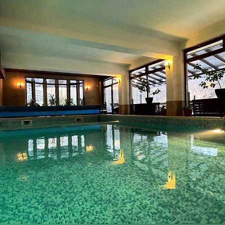 Casa Luce - Camere De Inchiriat Busteni Luaran gambar